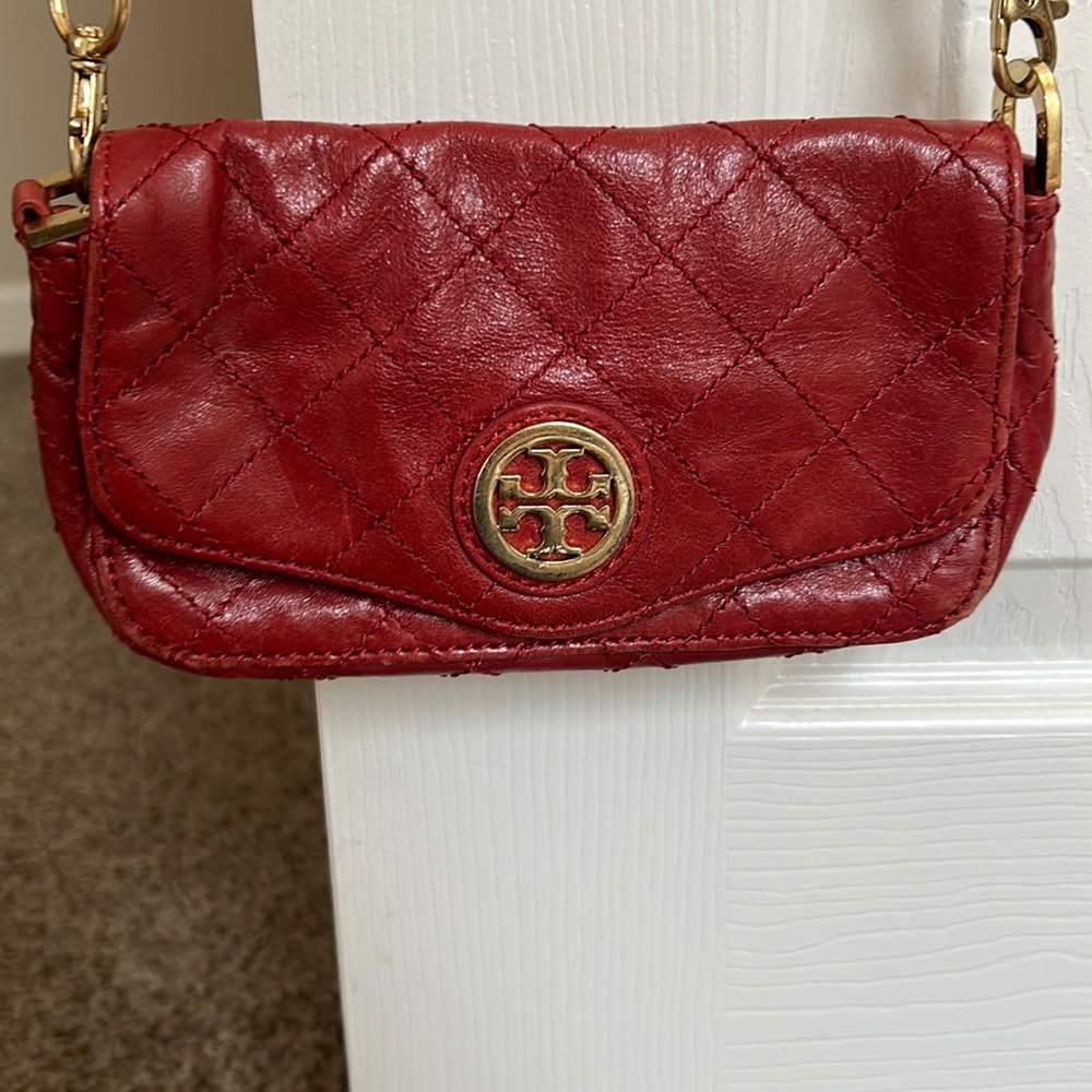Red Tory Burch purse